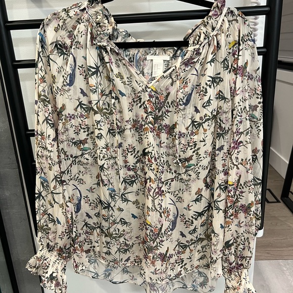 H&M FLORAL BLOUSE - Picture 1 of 2